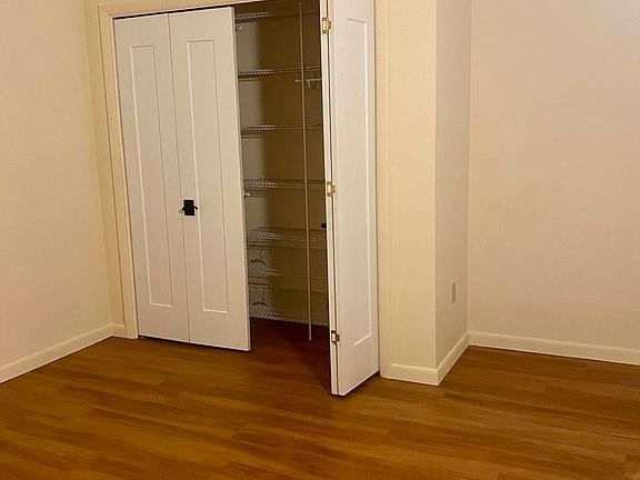 5th image of 133 Seymour St #104