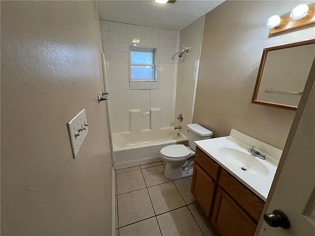 3508 Pakenham Dr — Photo 12