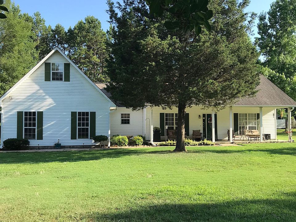 1st image of 130 Knollwood Dr