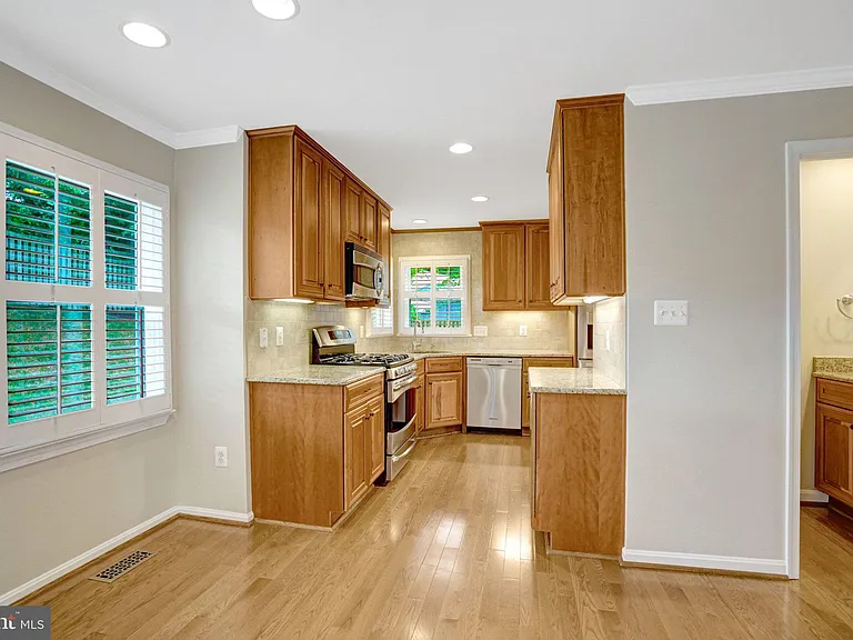 6281 Gentle Ln — Photo 15