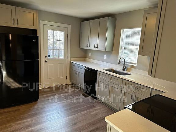 3rd image of 357 Peach Orchard Rd