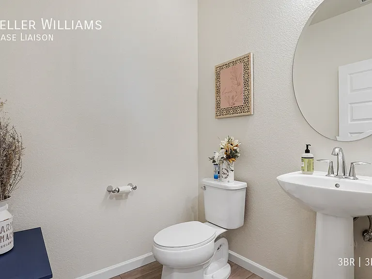 1539 Spring Water Point — Photo 15