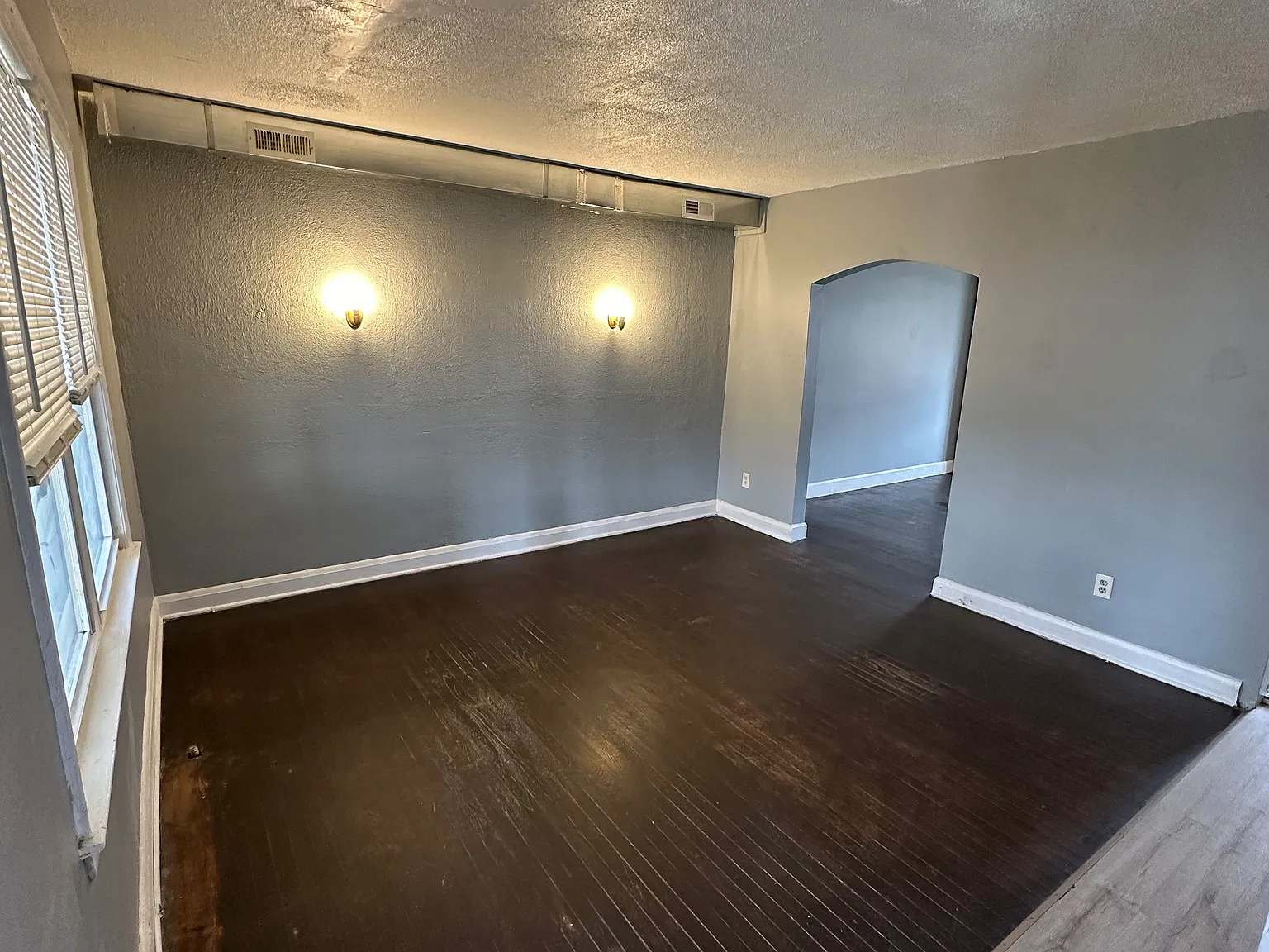 3 bed, 2.0 bath, $1,700 — Photo 2