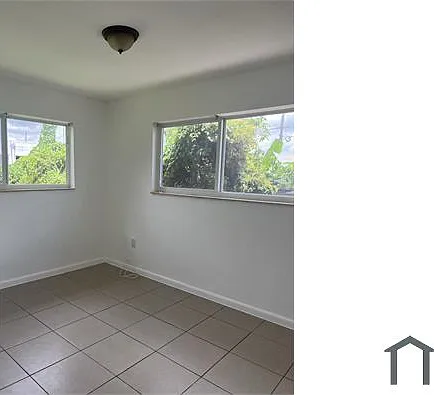 2 bed, 502 sqft, $2,436 — Photo 3