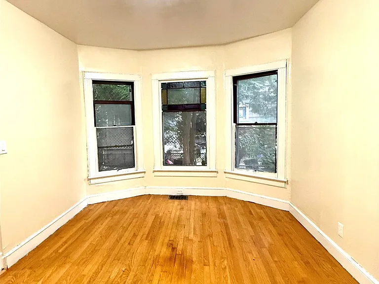 9 Carhart Ave — Photo 16