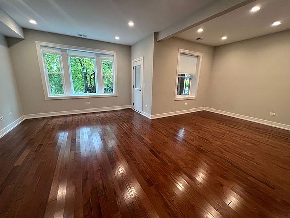 5th image of 4641-47 N Malden St #4643-1