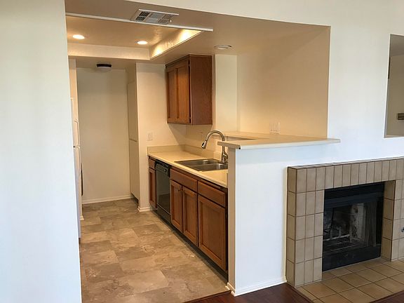 5th image of 1220 Franciscan Ct Unit 3