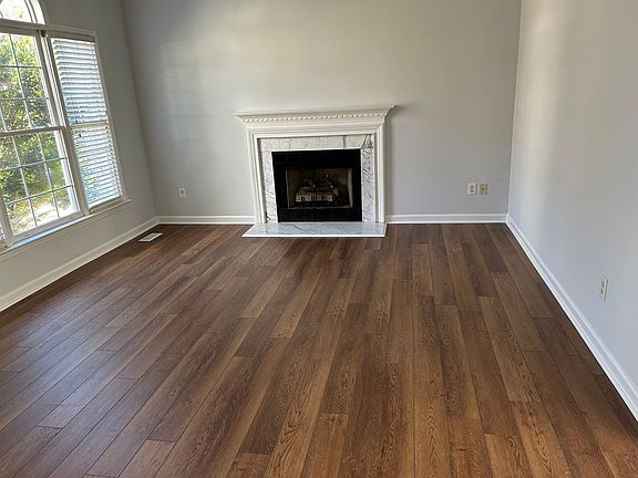 4th image of 504 Quest Ridge Dr