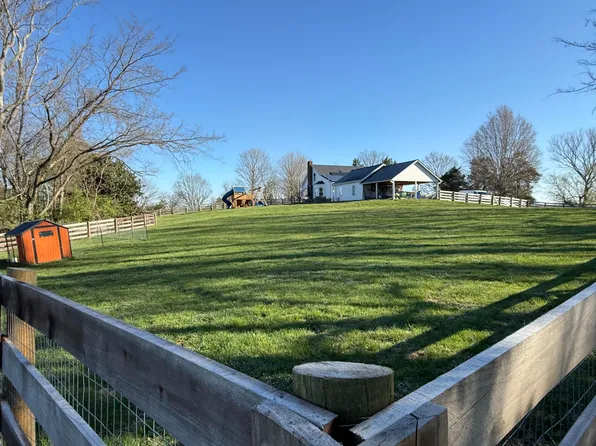 2443-2447 Hall Rd, Nicholasville, KY 40356