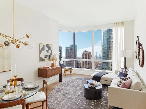 77 Greenwich St #26B, New York, NY 10006