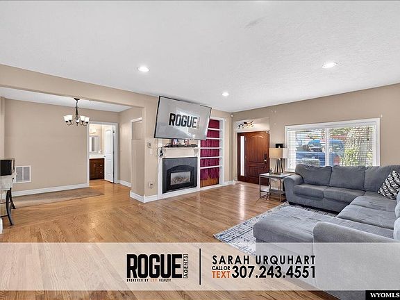 4th image of 2035 Bonnie Brae St