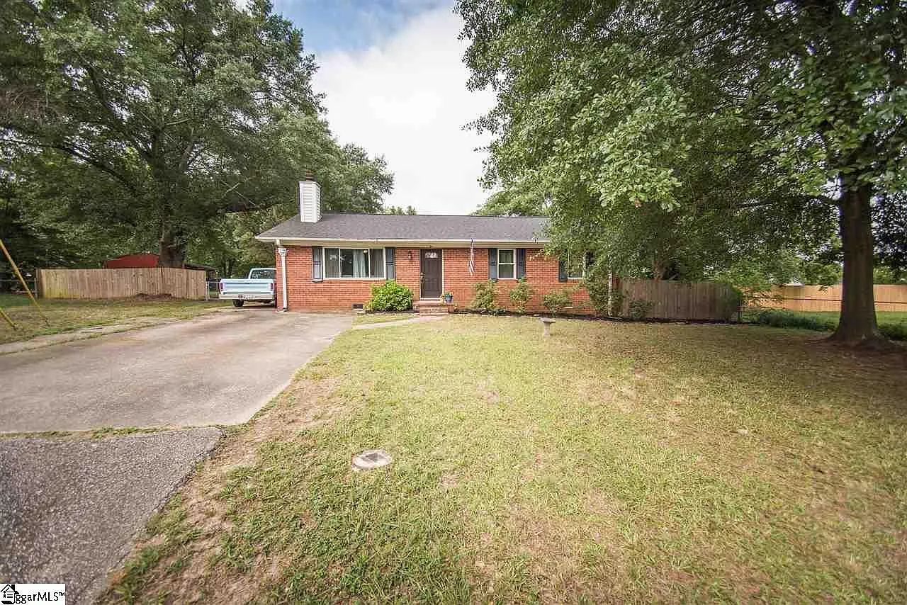 10 Greenfield Ct — Photo 2