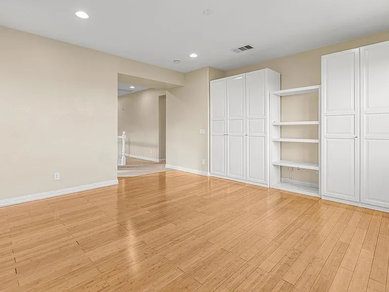 851 Antilla Way — Photo 21