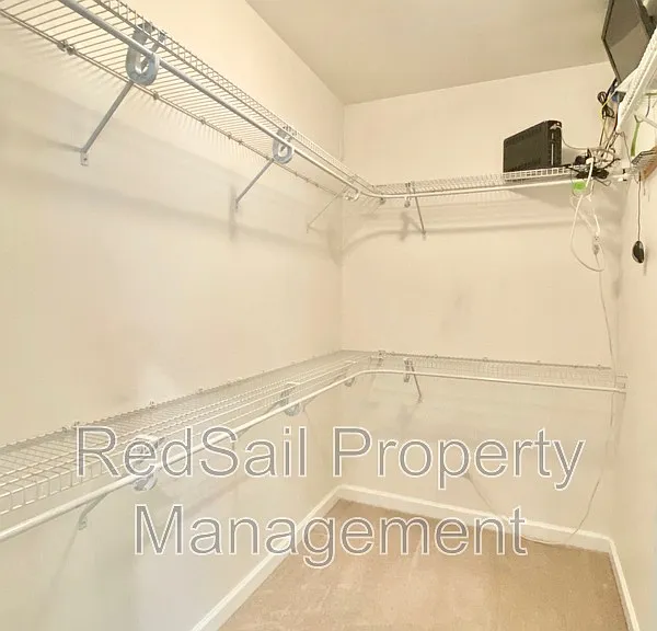 2225 Tuliptree Cir — Photo 19