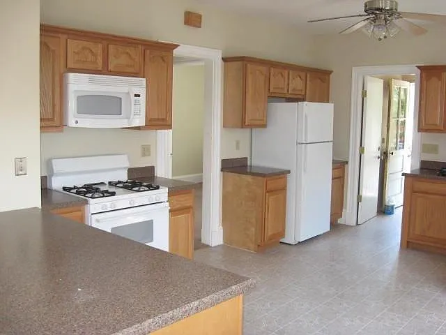 185 Alden Ave #2 — Photo 3