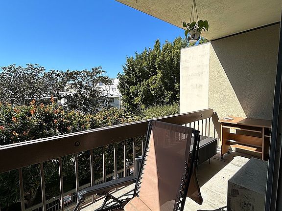3rd image of 1054 S Bedford St #360