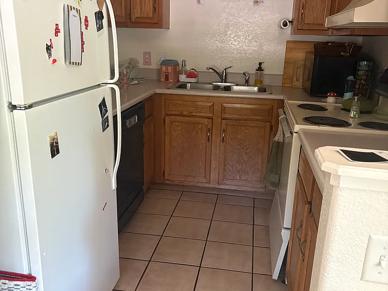 425 E 6th Ave #3 — Photo 10