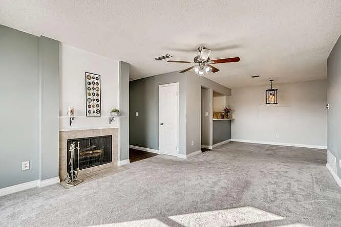 3 bed, 1345 sqft, $2,200 — Photo 4