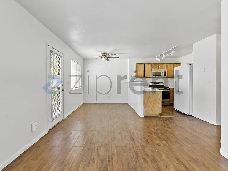 2500 Sierra Bello Ave #120 — Photo 11