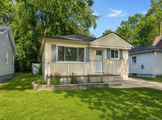 18619 Centralia, Redford, MI 48240