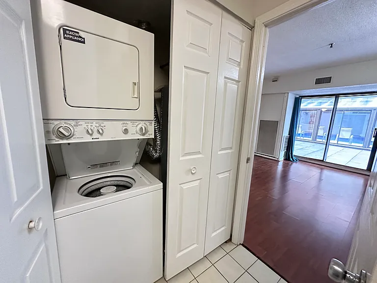 147 Kelton St #311 — Photo 8