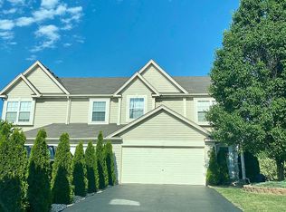 1626 Grove Ct, Lockport, IL 60441