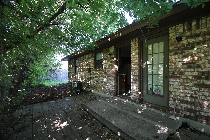 309B Margaret Lee St — Photo 1