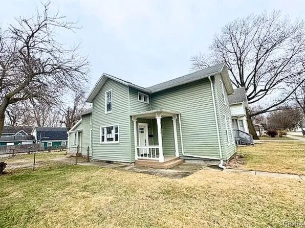 20 4th St, Mount Clemens, MI 48043
