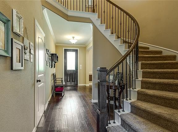 3rd image of 2408 Playa Del Mar Dr