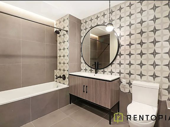 5th image of 889 Bushwick Ave #206N