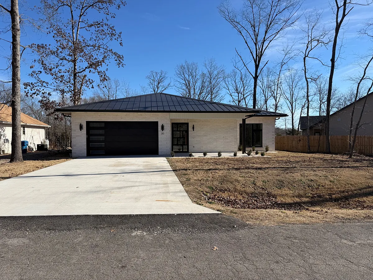 Building Photo - 30 Magrath Cir