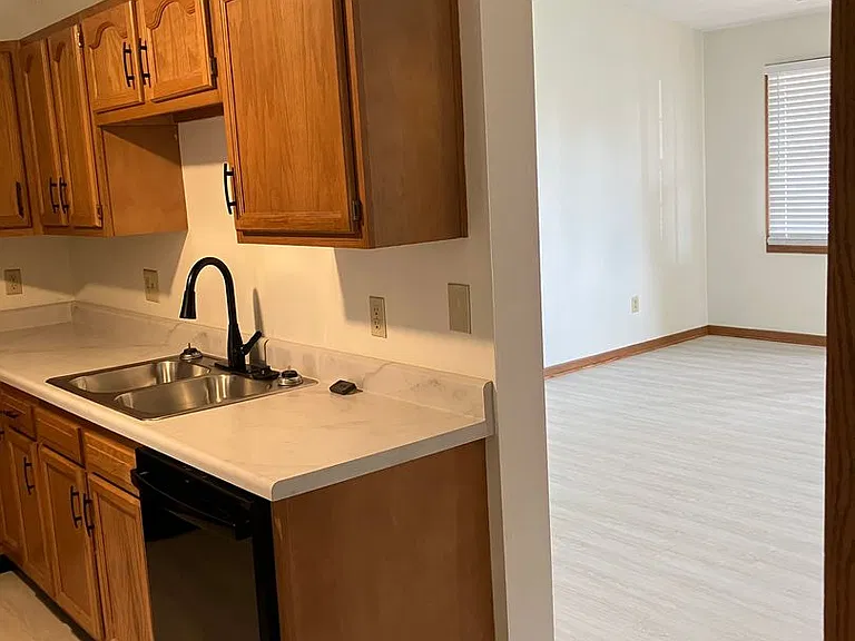 1565 Wayne St #D — Photo 6
