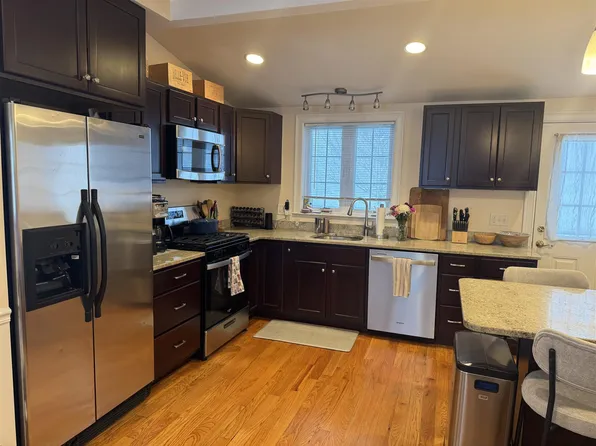 9 Winthrop Ct #1, Medford, MA 02155