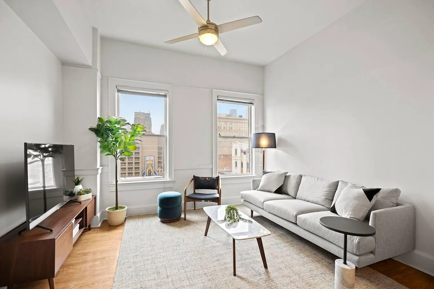 1 bed, 1.0 bath, 527 sqft, $4,520 — Photo 1