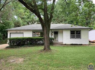 4616 SW 9th St, Topeka, KS 66606