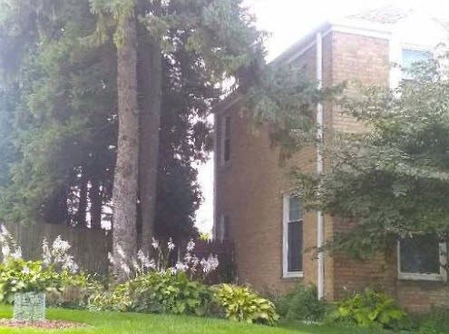 2nd image of 2709 Dwight St