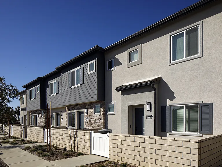 Serena Village Luxury Townhomes — Photo 23