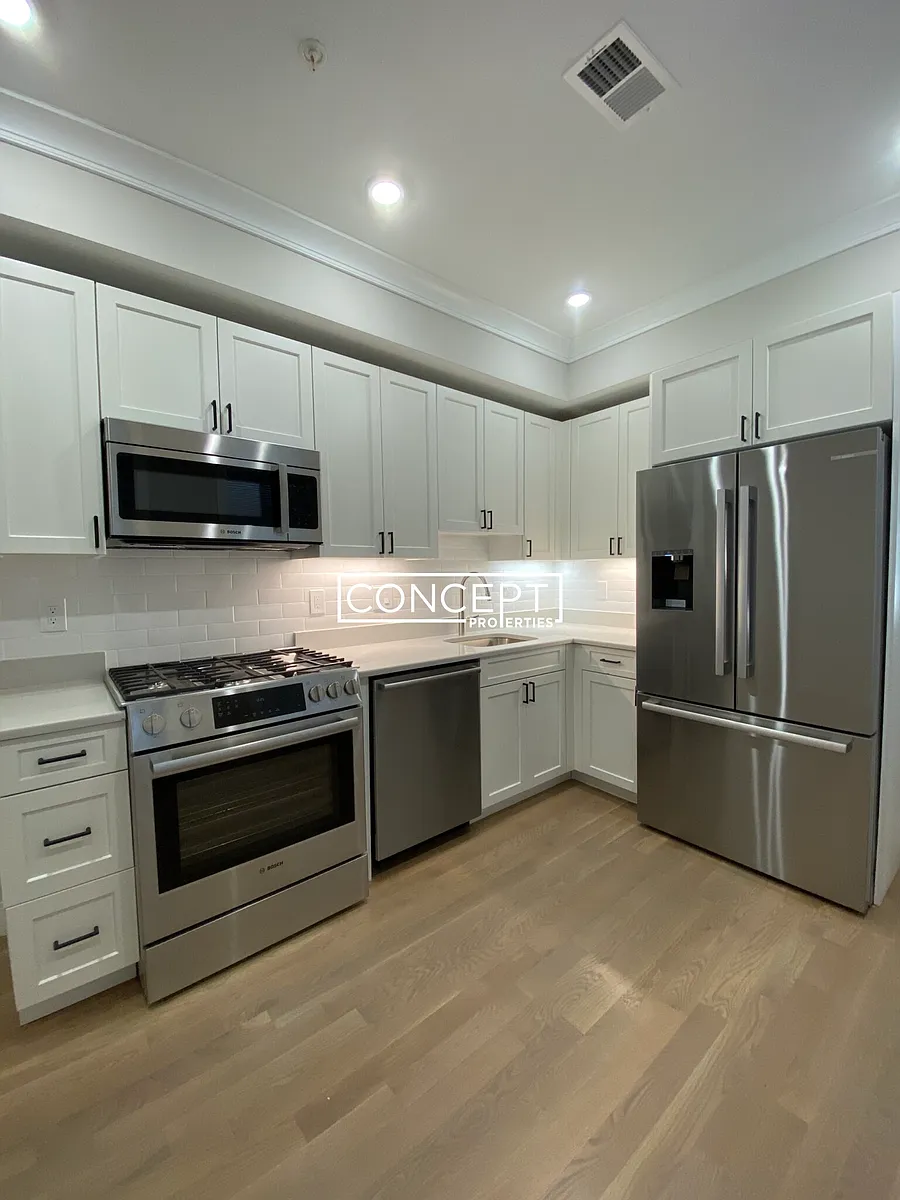 Building Photo - 47 Englewood Ave #4A