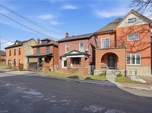 24 Florence St, Hamilton, ON L8R 1W4