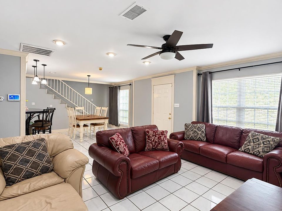 1st image of 10832 Weiner Creek Dr