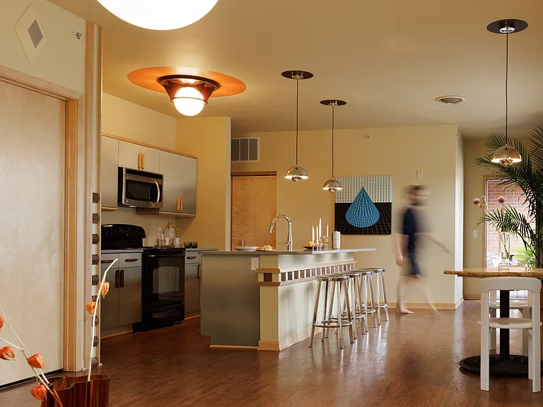 525 E Main St — Photo 2