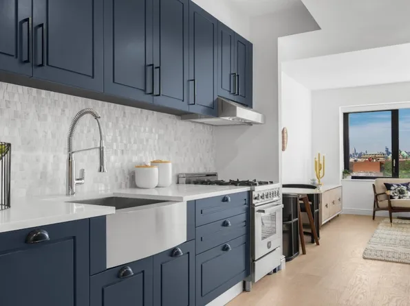 475 Clermont Avenue image 4 of 23