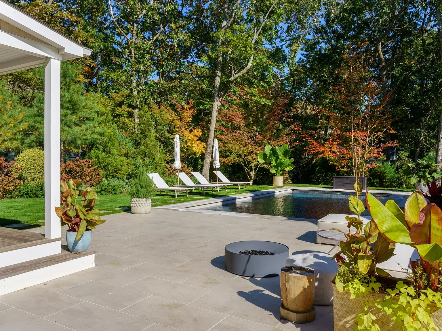 Designer's Own Bridgehampton Retreat — Photo 3