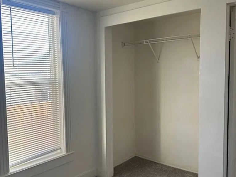 726 N 11th Ave — Photo 14