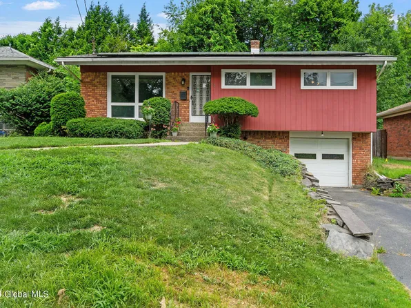 42 Joanne Court, Albany, NY 12209