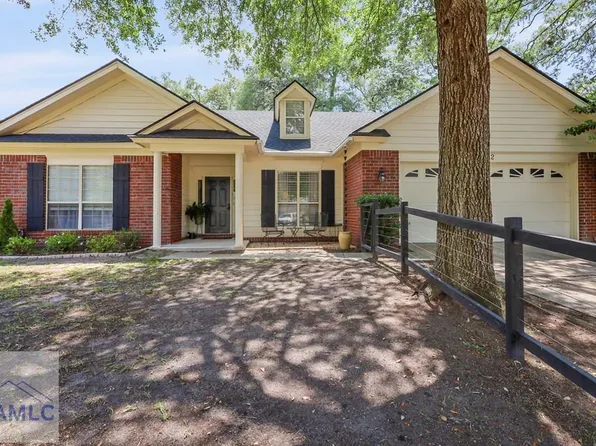 802 Westminister Ct, Hinesville, GA 31313