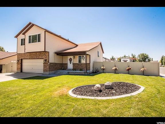 2nd image of 2301 W Pauline Way