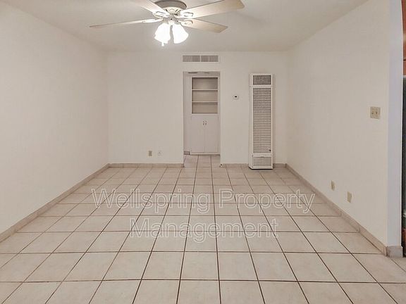 4th image of 213 Panamint Ave #B