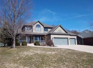 56 Royal Ridge Ct, Germantown, OH 45327