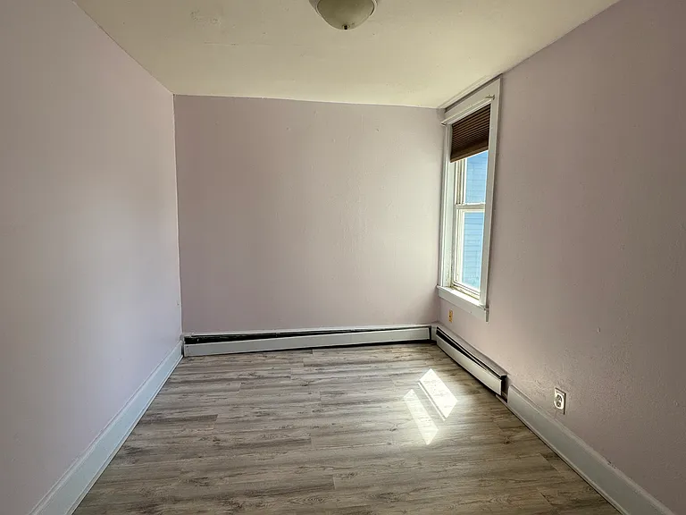 79-81 Blossom St #2 — Photo 6